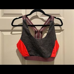 Mixed color sports bra